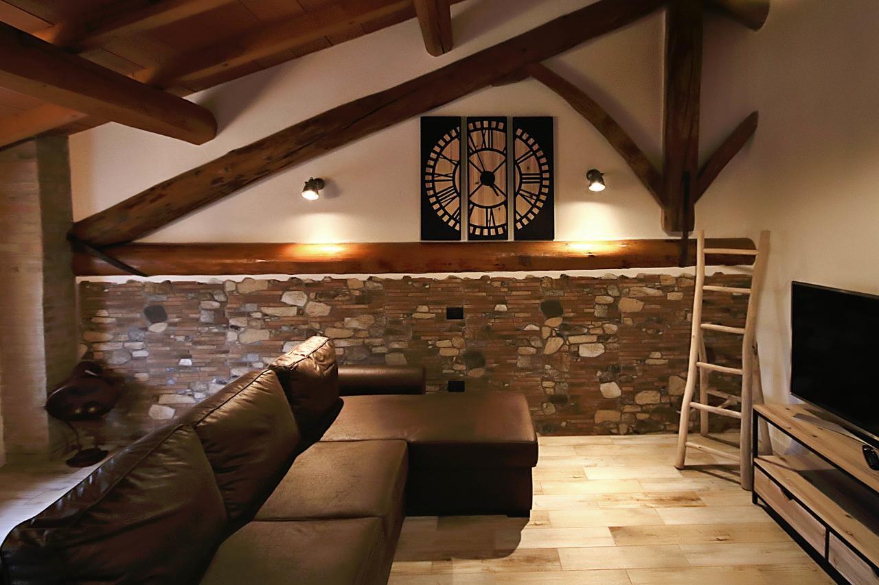 La Maesta' Bed & Breakfast ลางกิราโน ภายนอก รูปภาพ